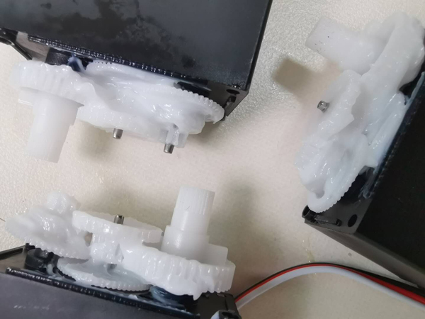 齒輪潤滑脂在齒輪部件上起到哪些作用？